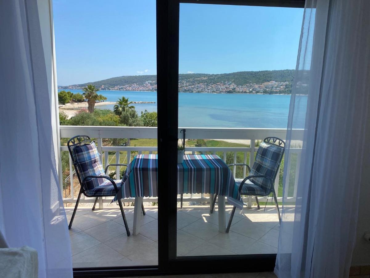 Studio Apartments M&N Trogir Exterior photo