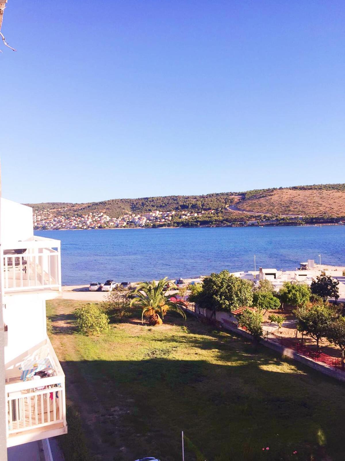 Studio Apartments M&N Trogir Exterior photo