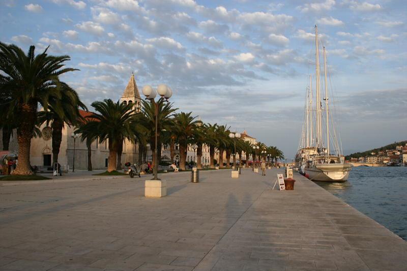 Studio Apartments M&N Trogir Exterior photo