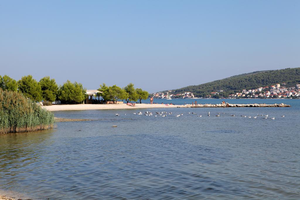 Studio Apartments M&N Trogir Exterior photo