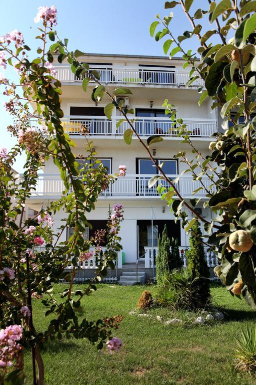 Studio Apartments M&N Trogir Exterior photo