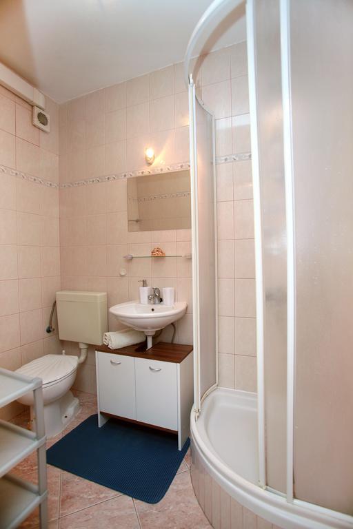 Studio Apartments M&N Trogir Exterior photo